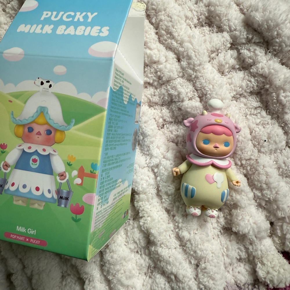 POPMART Pucky Milk Babies Dessert Chef